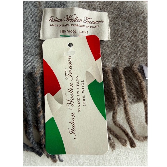 Italian Wollen Treasures Other - NWT Italian Woolen Treasures 100% Wool Scarf Gray Red Stripes Fringe Unisex